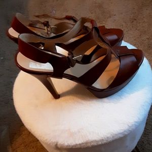 Cognac strappy Heels